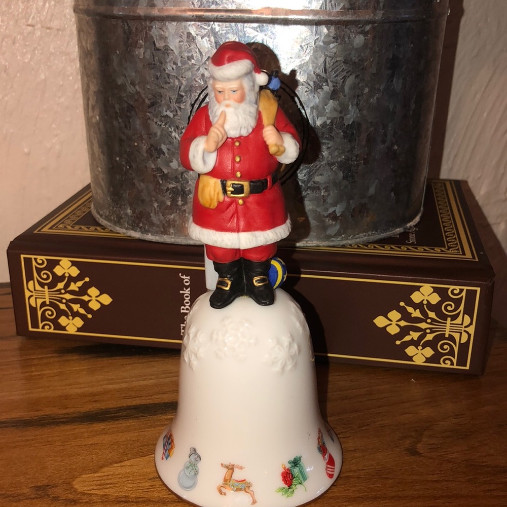 LENOX FINE PORCELAIN 1996, THE SANTA CLAUSE BELL, VINTAGE MINT CONDITION. 🎅
